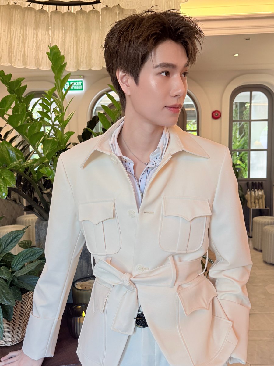 doublepjourney_'s tweet photo. ภูวินทร์ หล่อมากกกกกกก

📸 IG : moobank.mb

ANTIDOTES WITH PHUWIN

#AntidotesXPhuwin 
#สวนสีขาวของภูวินทร์
#phuwintang @phuwintang https://t.co/BIPX7Quzol