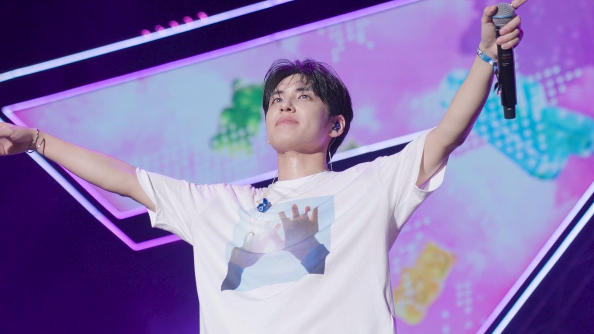 day6official's tweet photo. [데식이들] 원필 x KRAZY Music Festival Taipei 비하인드

https://t.co/rWX2JAHDHR

#DAY6 #데이식스
#원필 #WONPIL
#KRAZYMusicFestival #KRAZYTaipei https://t.co/V2XnwLZUcF