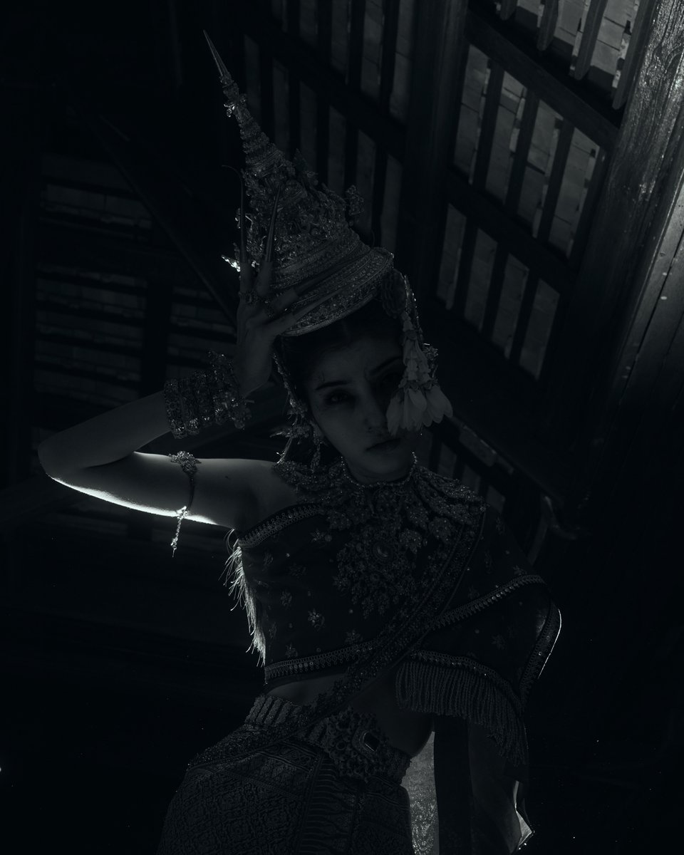 blejiediary's tweet photo. So creepy 😵

#mable_siriwalee https://t.co/4ETg86R6M0
