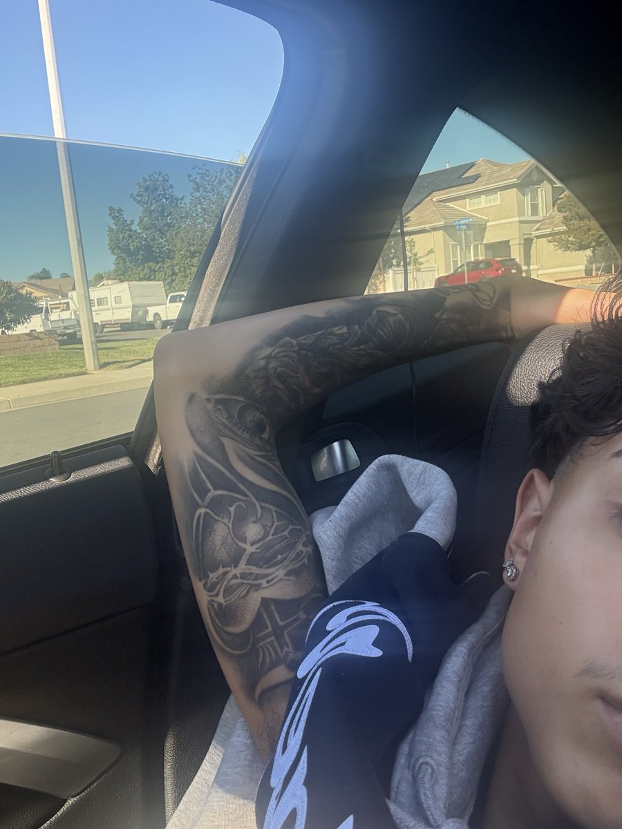 Jose92694's tweet photo. I’m horny #straight #single #socal #ie #la #oc https://t.co/TCXz2leHUW