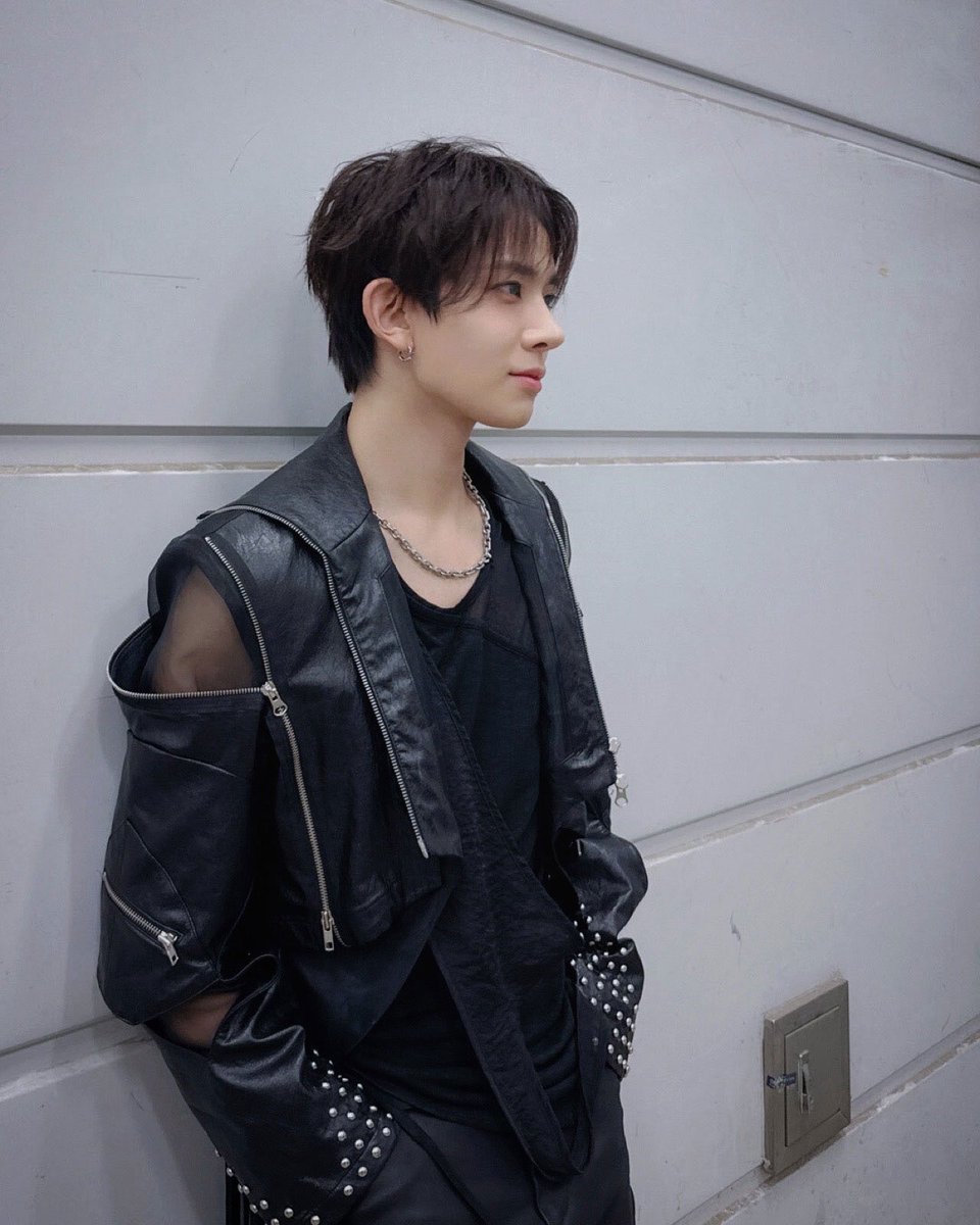 evanspopbase's tweet photo. [261029] Evan via Instagram

“📸”

#EVAN #에반 #HEESEUNG #희승 https://t.co/D2ZbgtXkCT