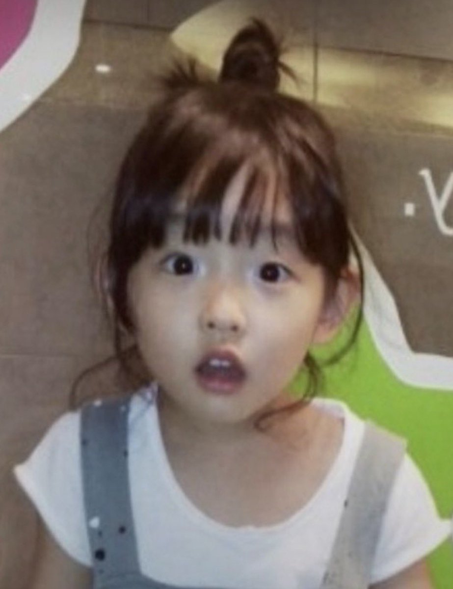 ee_2636's tweet photo. 내 동그리 딸이 어느새 인류말살최종병기로 컸어요 https://t.co/RfYp1Q5atJ