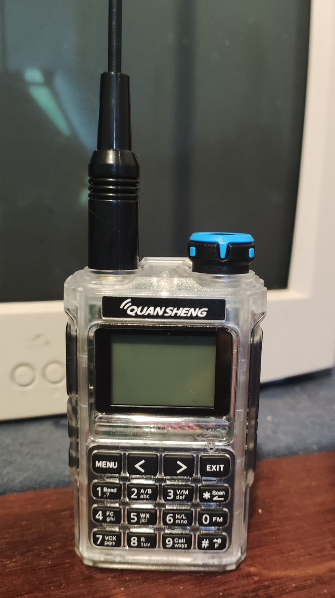 DO7OOhrp2021's tweet photo. So ein kleines bischen verliebt bin ich ja schon in dem kleinen.
#Quansheng #UVK1 #Possibilities #F4HWN #Apps https://t.co/67DtmZRTuM