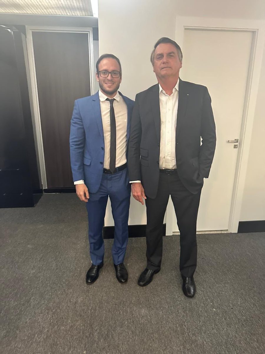LucasMalgueiro's tweet photo. Já que hoje é quinta feira… saudades dessa época ! 🇧🇷 https://t.co/FvHyTDyENT