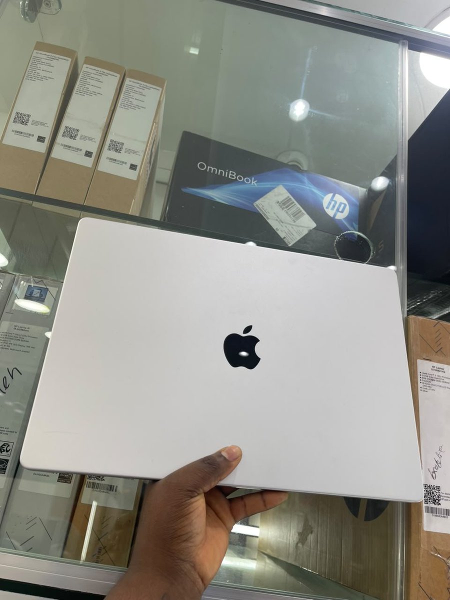 Alexgadgethub's tweet photo. MACBOOK PRO 2023
16 INCHES//RETINA//1TB SSD//16GB RAM//CORE M2 PRO//TOUCH ID

Price:₦1.6M https://t.co/xzNo36Vdxq