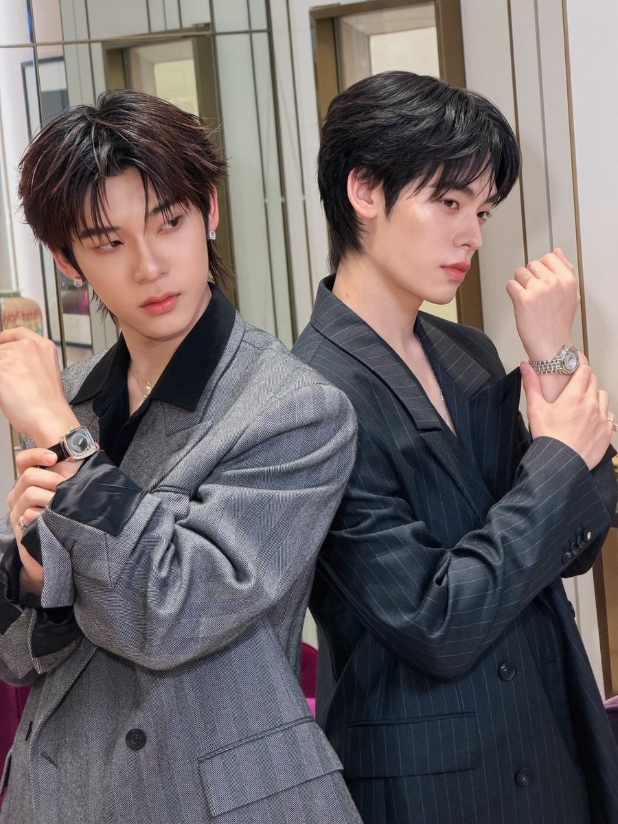itsglai_'s tweet photo. agradeço todos os dias por estar viva na mesma época que eles pqp eles são o casal mais lindo do mundo inteiro

TTP CHOPARD EXQUISITE
#ChopardICONSIAMOpening
#TeeteePorXChopard https://t.co/KyGeAu57Vd