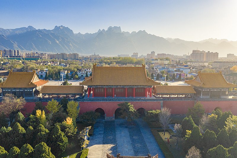 ukey705's tweet photo. Imperial temple for worshipping Huashan Mountain, modeled on palace layout, known as "Little Forbidden City of Shaanxi". https://t.co/yiaMUksjLJ