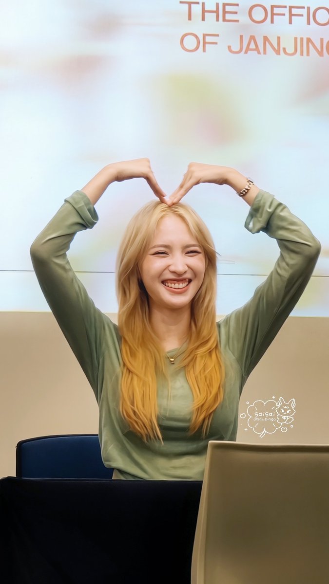 sai_bingo's tweet photo. หัวใจจากพิแจน 💜  ดูเค้ายิ้มสิ 🙂‍↕️

JJJSPACE FANSIGN 
#JSPACExJANJINGJING https://t.co/h1lsGzB0hL