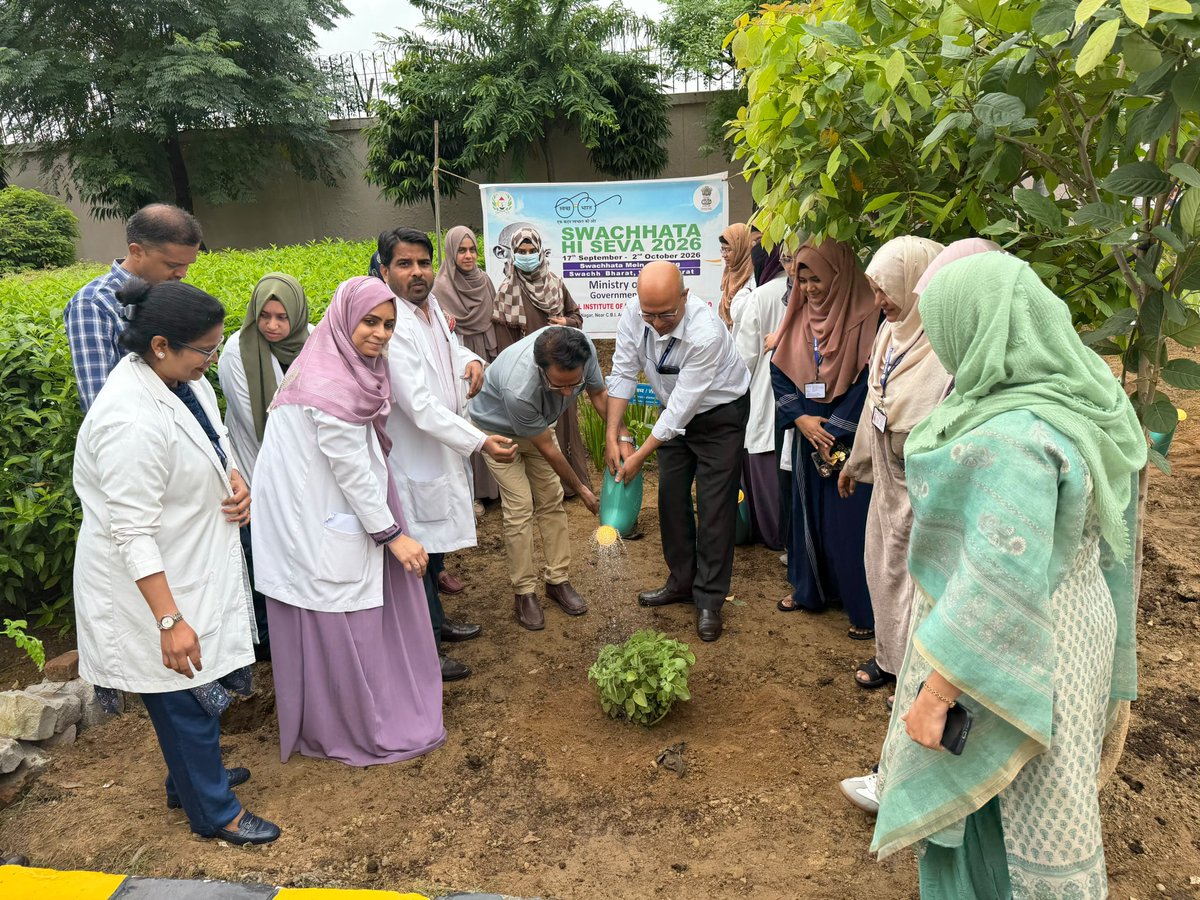 NIUMBLR's tweet photo. Plantation Drive Conducted at NIUM, Ghaziabad under Special Campaign 6.0 Ghaziabad. https://t.co/kiZujd0ggG