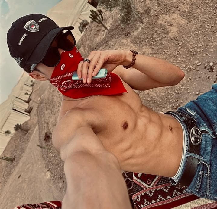 bbphotties12's tweet photo. Kice is nice
Ohhh busog kayo nuh
Lalo gumanda ktawan ni kice
#hottie #hotmen #viral #mens #trends https://t.co/Pr2XAxF2cg