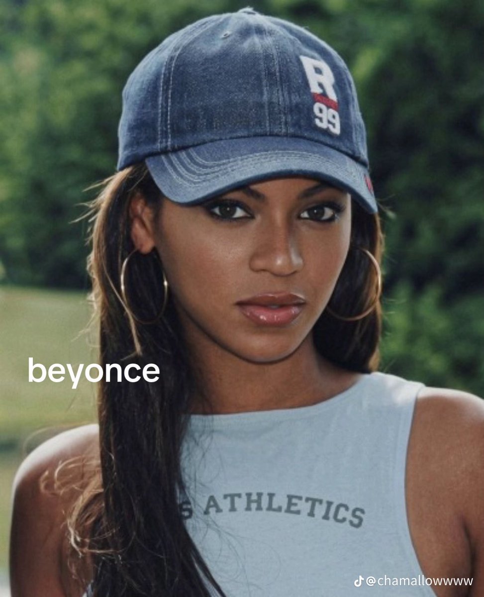 offnevarbe's tweet photo. Beyonce, 13 yaşındaki kızını çoklu estetik operasyonlarla kendine benzetmeyi başarmış.
çocuk 12 yaşına kadar babasının kopyasıydı. https://t.co/X3rwhjdzdx