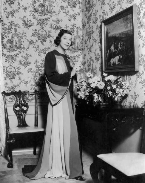 CitizenScreen's tweet photo. Birthday remembrance - popular singer and real life Funny Girl, Fanny Girl #botd https://t.co/6ziBYEUPuR