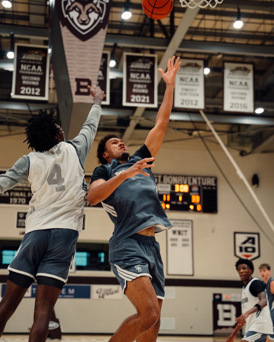 BonniesMBB's tweet photo. Wishing @Benjamin_Bill04 a Happy Birthday 🎉 https://t.co/UwFhcg5dmz