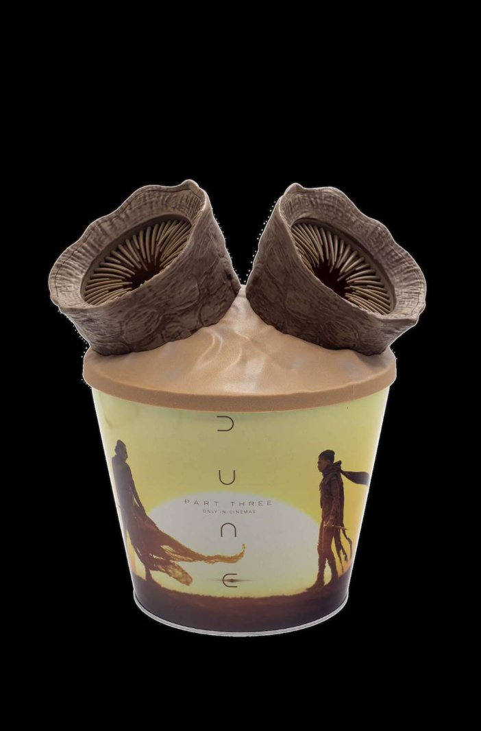 Variety's tweet photo. "Dune 3" popcorn buckets have been revealed by AMC Theatres. 

One of the designs is a “Double Sandworm” collectable featuring two Shai-Hulud, “making it easier to share” popcorn.

https://t.co/tBSh0nYHiB https://t.co/SBJGEE2gIh
