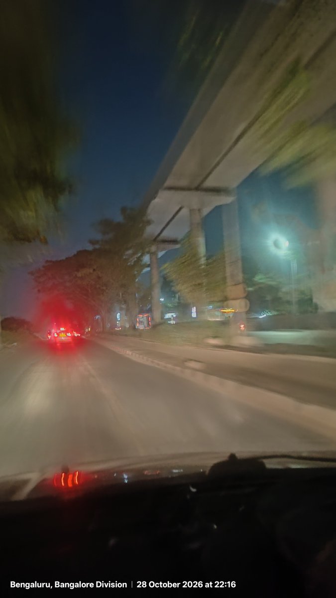 InfraEye's tweet photo. Street lights from chellere main road kalyan nagar to rammurthy nagar not working 

Specially street lights on overbridge 

Please Take necessary actions.

https://t.co/kdQnMdgubF https://t.co/DDOgwdzE6l