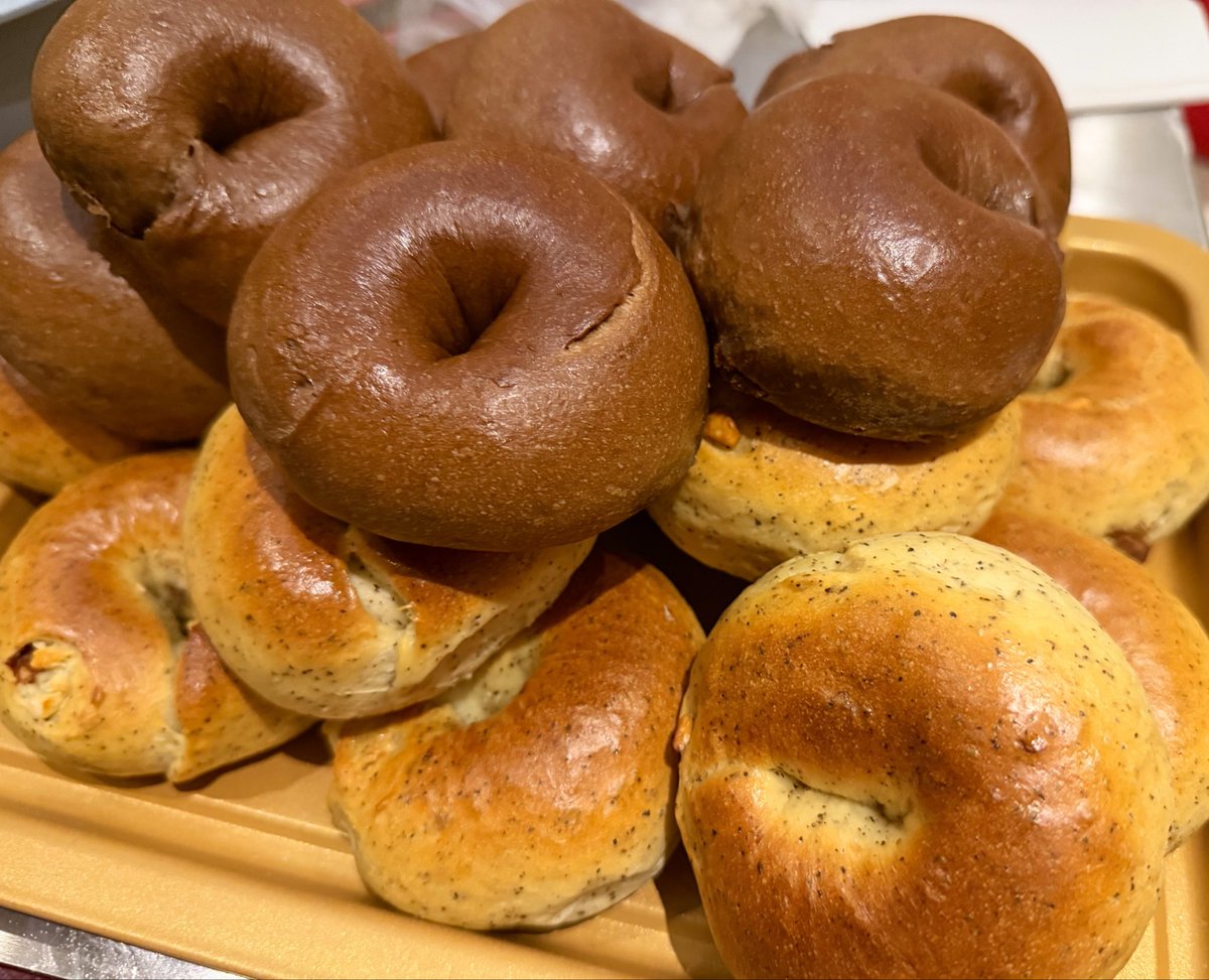 Annz60bp's tweet photo. 随便做做🥯
一口气做了24个 真的燃尽了🤓
#foodie https://t.co/vKxAeFUHIH