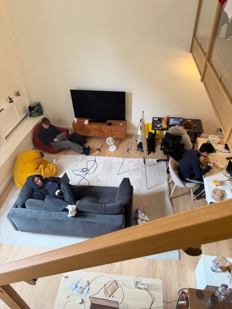 hmbakhsh's tweet photo. we're hiring engineers in london at @36_Labs

looking for:
- cracked, ambitious, high agency ICs
- have shipped real things
- understand products/markets

massive token budget, talent-dense ai-pilled team

dms open, tell your friends - https://t.co/l3QKzEHOXN :) https://t.co/qYAMOWWWDb