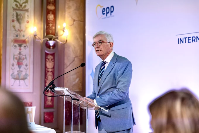 Image from EPP (@EPP)