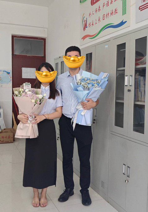 lavinha_feitosa's tweet photo. 新手夫妻，老公终于同意发了  
多多指教，相互交流下经验  
有同样刚翻墙出来的吗？
交个朋友？ https://t.co/DcAVdSejE7