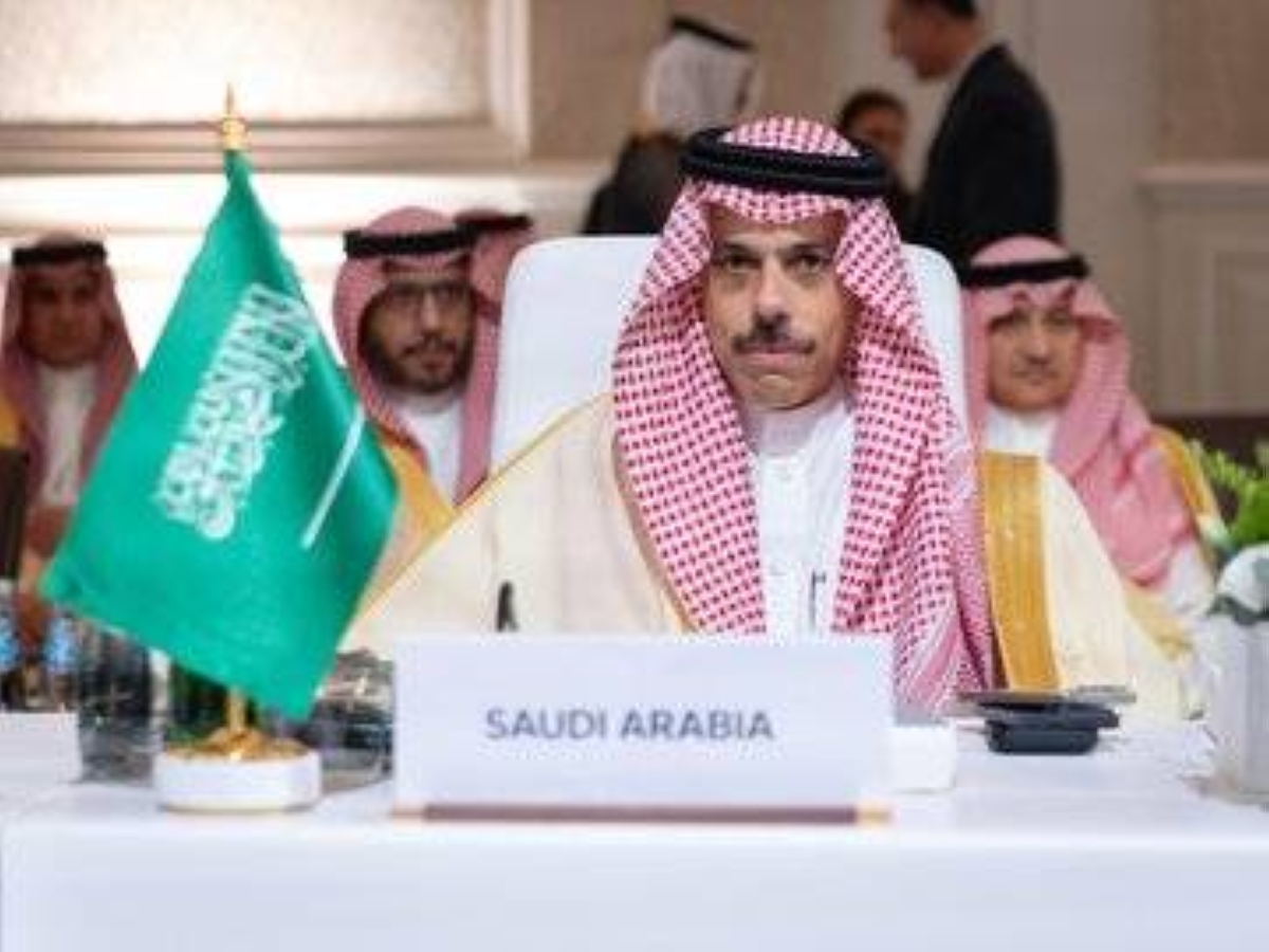 عاجل وزير الخارجية يشارك في «تحضيري» القمة العربية الإسلامية الطارئة لبحث الهجوم الإسرائيلي على قطر. للاطلاع على 