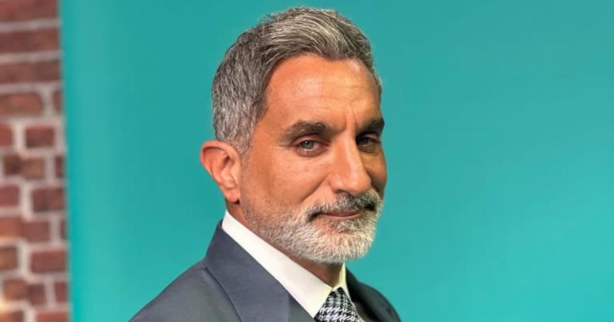 باسم يوسف يعود بعد عشر سنوات عبر شاشة ON في حلقات خاصة ابتداءً من 7 أكتوبر 2025 