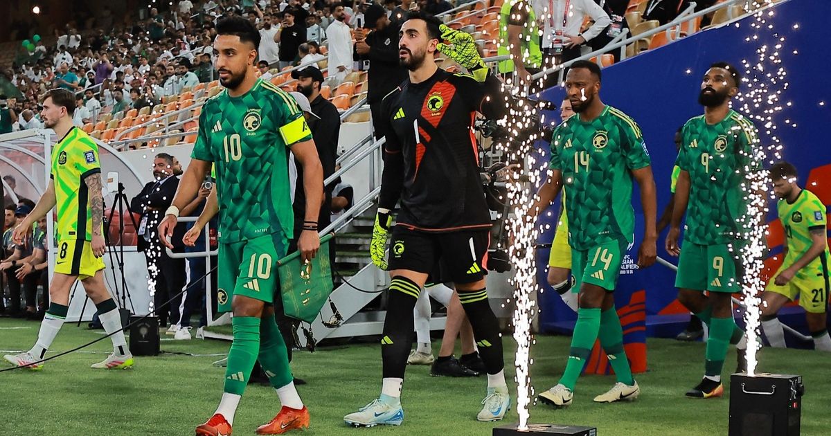 يشرع منتخب السعودية بجدة، في معسكر استعداداً لخوض الملحق الآسيوي المؤهل إلى كأس العالم 