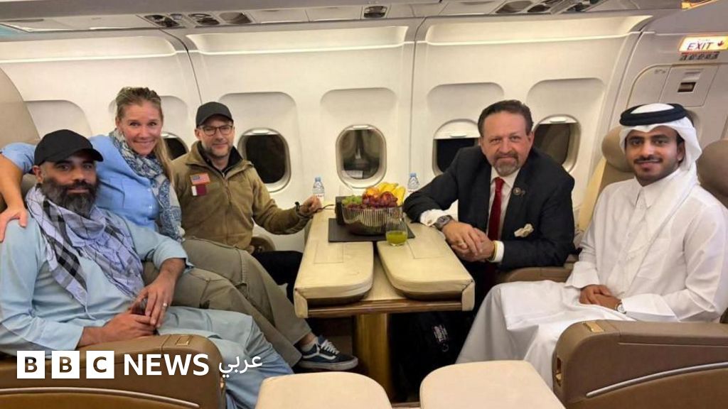 طالبان أفرجت عن مواطن أمريكي احتجزته في أفغانستان لمدة تسعة أشهر، وذلك عقب مفاوضات بوساطة قطرية، بحسب تأكيدات أمريكية 