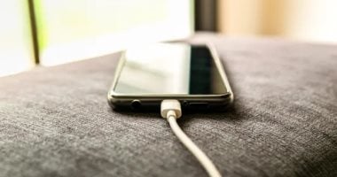 كيف تحافظ على بطارية هاتفك لأطول فترة ممكنة؟.. نصائح هامة 