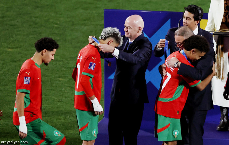 مهنئا باللقب.. إنفانتينو: «ديما مغرب» #الأرجنتين_المغرب 