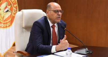 عاجل.. وزير العمل: السبت المقبل إجازة رسمية مدفوعة الأجر للعاملين بالقطاع الخاص 