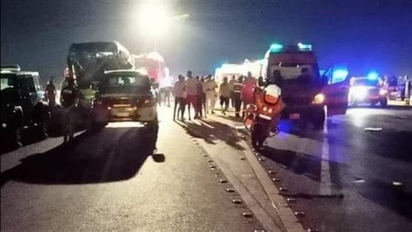 فيتو| ننشر أسماء مصابي حادث تصادم 11 سيارة وأتوبيس بطريق السويس الصحراوي 