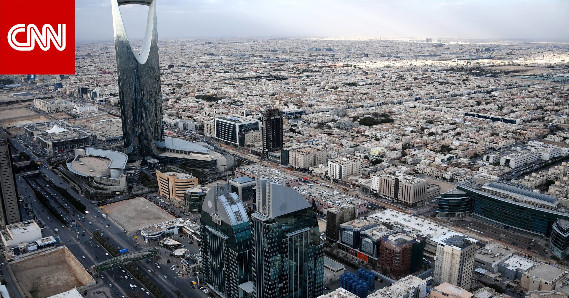 السعودية.. عبدالرحمن بن مساعد يسخر من مزاعم "كسر الإسوارة" ومغادرة المملكة: وصل بهم اليأس إلى مراتب سحيقة 