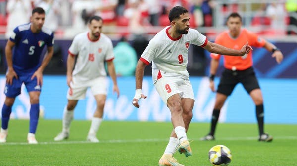 الأردن يبلغ ربع نهائي كأس العرب بالفوز على الكويت 