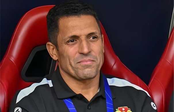 بعد عامين من الرحيل .. عموتة يعود بتصريحـات متعثرة والجماهير: يعضّ أصابعه ندمًا #عاجل 