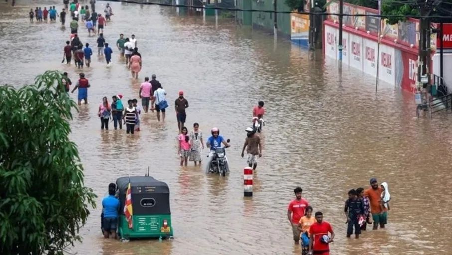 فيضانات شديدة في سريلانكا تتسبب بمقتل نحو 650 شخصًا 