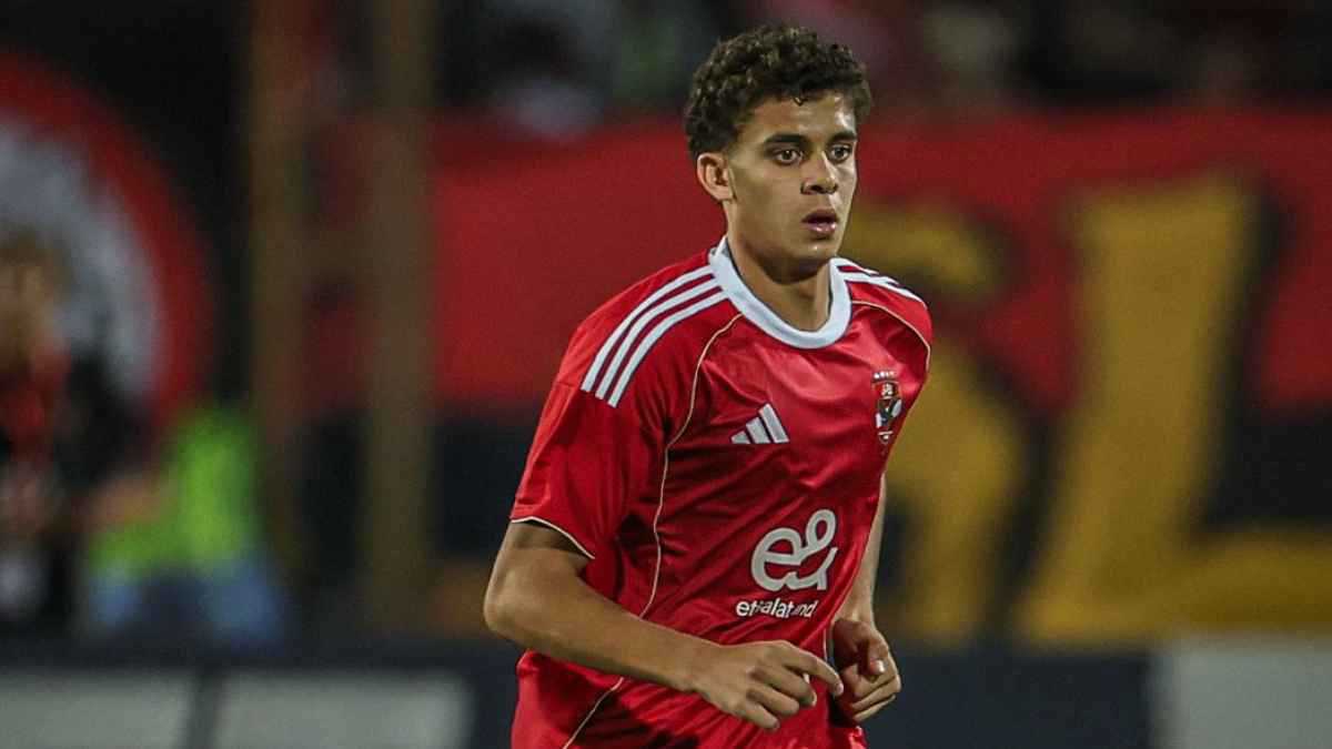 آخر تطورات اقتراب نجم الأهلي المصري من الانضمام لبرشلونة 