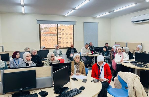 دراسة حول التطوير المهني في الأردن تعزز التدريس الشامل 