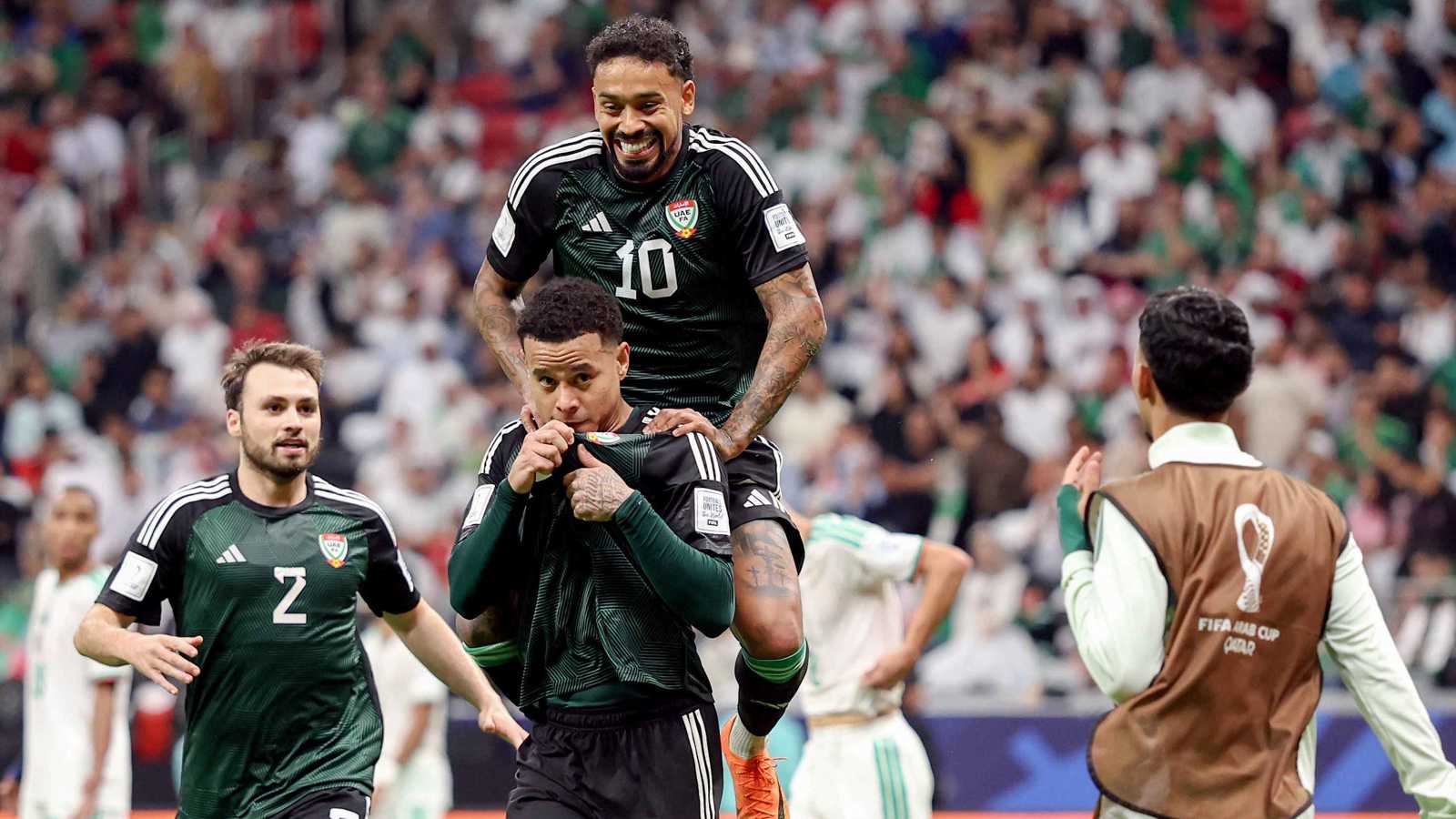 موعد مباراة الإمارات والمغرب في نصف نهائي كأس العرب والقنوات الناقلة 