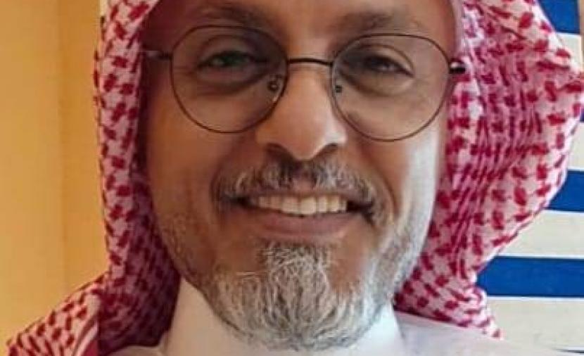 عائض الأحمد. نهم السؤال وظمأ الذات 