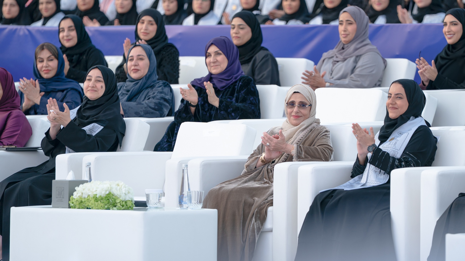 جواهر القاسمي تشهد حفل "من هنا البداية" #الشارقة24 