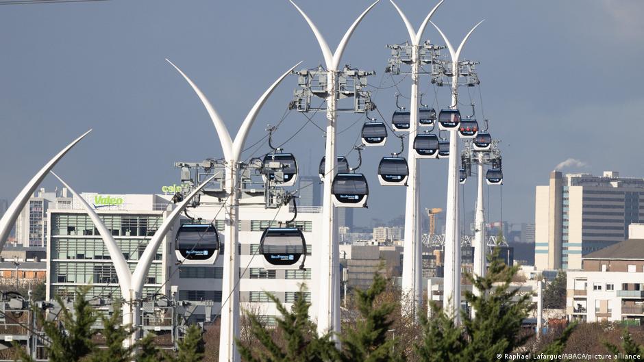 باريس تفتتح أطول تلفريك حضري في أوروبا بطول 4.5 كلم 