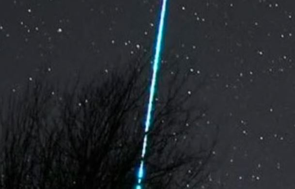 فلكية جدة: سماء السعودية تستعد لذروة شهب التوأميات 2025 