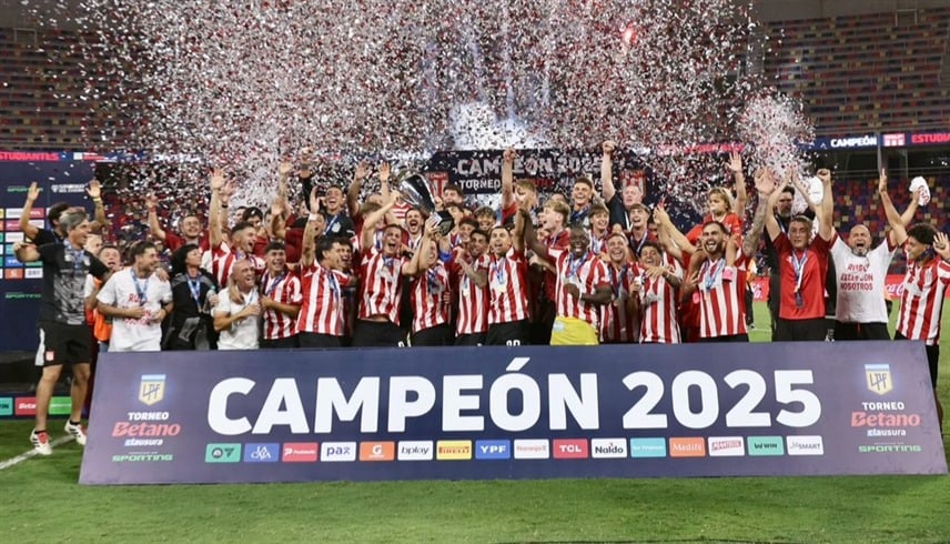 إستوديانتيس بطلاً لـ الدوري الأرجنتيني "كلاوسورا 2025" 