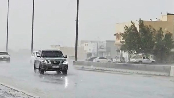 "أبوظبي للدفاع المدني" تقدم نصائح وتدعو إلى الحذر أثناء تساقط الأمطار. للتفاصيل: #مركز_الاتحاد_للأخبار 