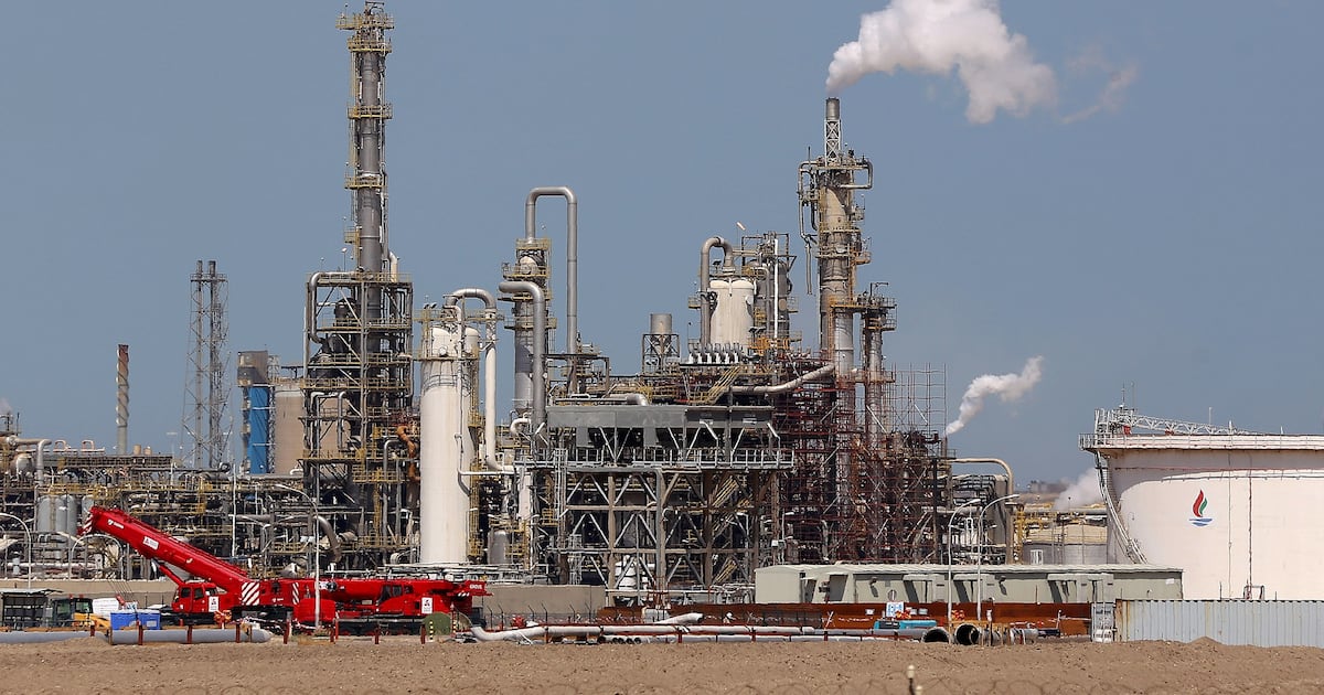 أثير| الشريك الكويتي يؤمن بمجمع البتروكيماويات في الدقم، ويؤكد: سنمضي في إنجازه حتى بدون شريك ثالث 