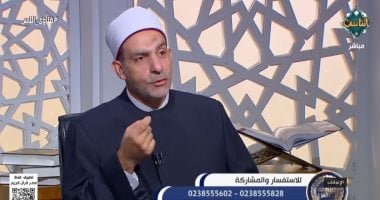 ما صحة مقولتي «اللي يحبه ربه يحبب فيه خلقه» و«الضرورات تبيح المحظورات»؟ 