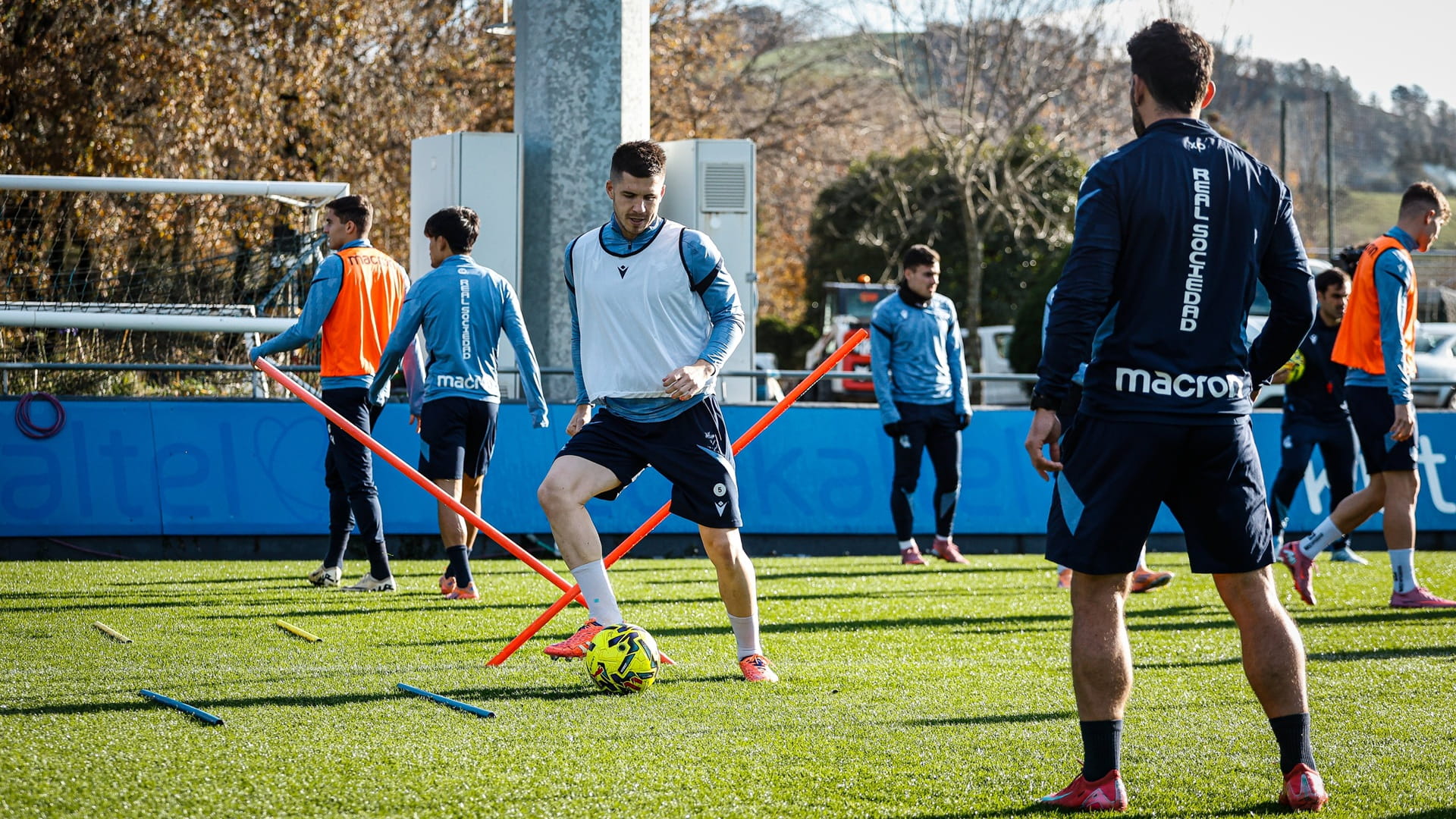 ريال سوسييداد يستغني عن خدمات المدرب سيرخيو فرانسيسكو بسبب سوء النتائج #الشارقة24 