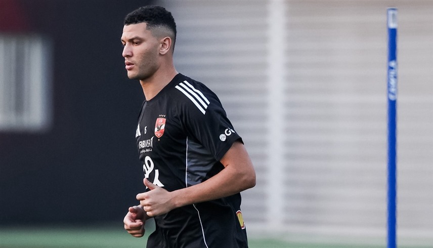 صفقة تبادلية تطبخ بين الأهلي و الرجاء.. داري مقابل بلعمري 