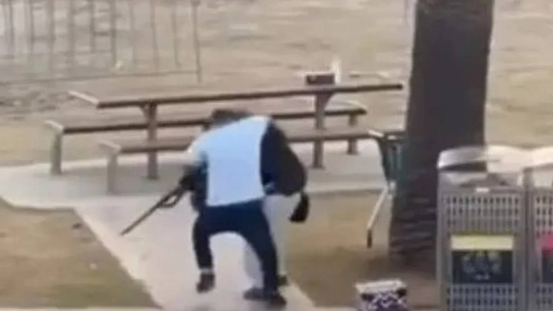 سوري الأصل.. أحمد الأحمد الذي تصدى لمنفذي هجوم سيدني 