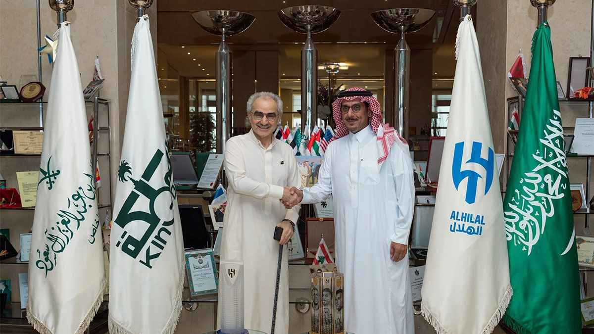 الفوز بكأس العالم.. الدعيع يكشف أول طموحات الوليد بن طلال مع الهلال 